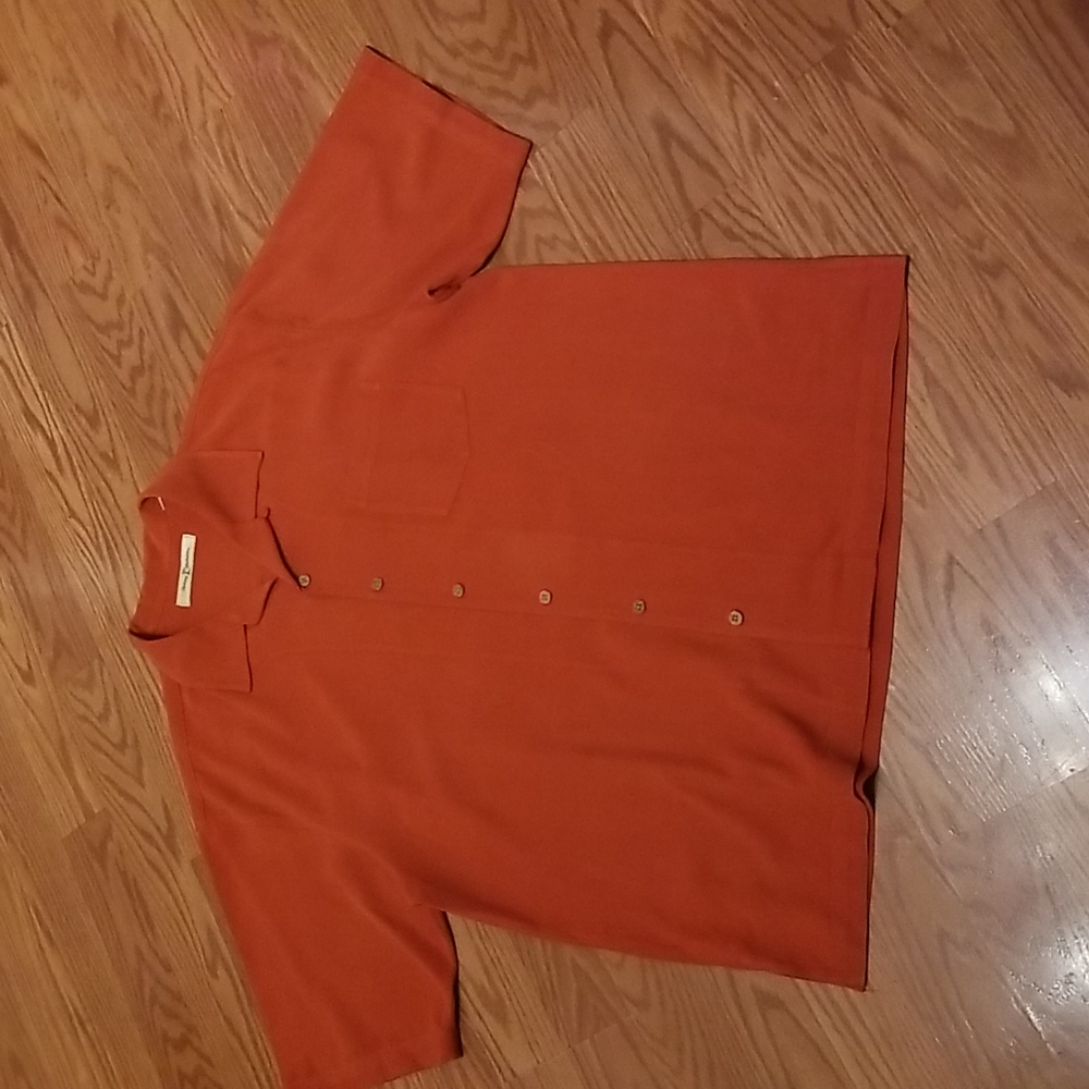 Tommy Bahama embroidering cigar on back short sleeve shirt‎ lg